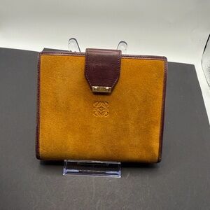 Authentic Chloe Elegant Tan and Brown wallet with certificate of authenticity
